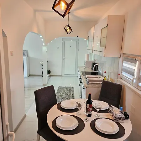 Jovanovic * Donji Milanovac